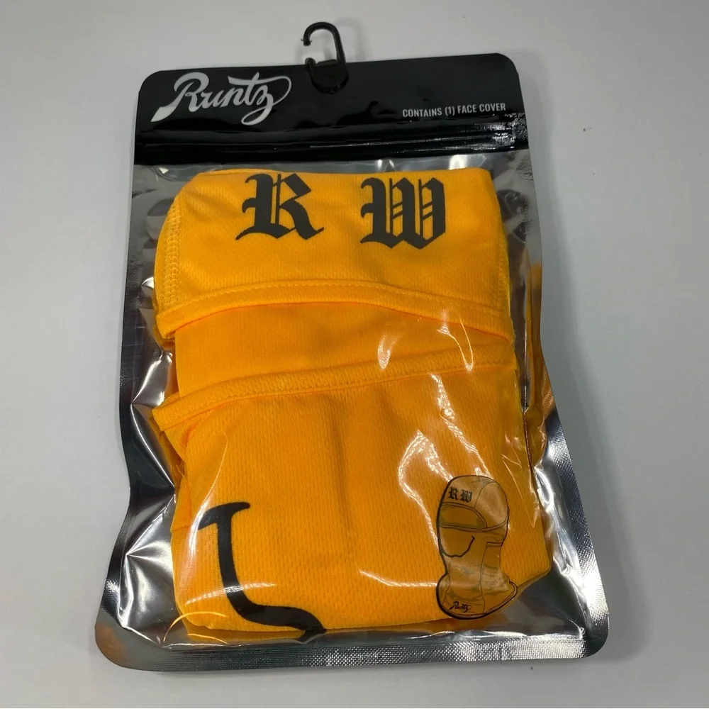Runtz Mens Life Mask Yellow Smiley Smile Face Cover NEW $32‎